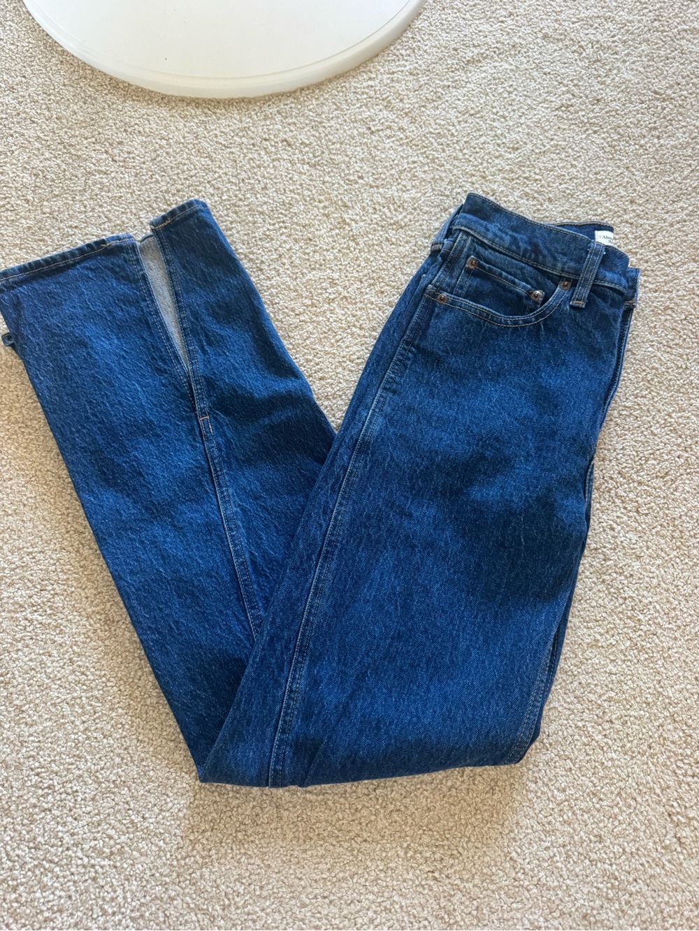 Abercrombie & Fitch Straight-Leg Women's Jeans in Deep Blue Wash